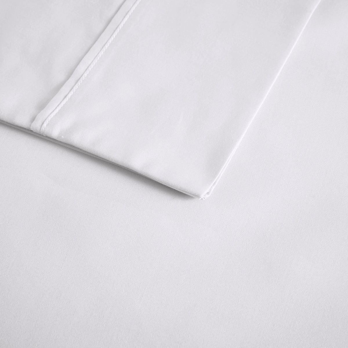 White 600 Thread Count Cotton Blend 4 PC Queen Sheet Set D422