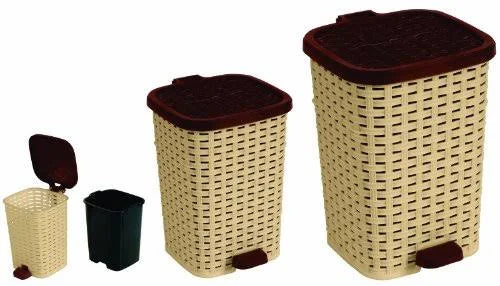 27 Qt Wicker Style Step-On Trash Can G955