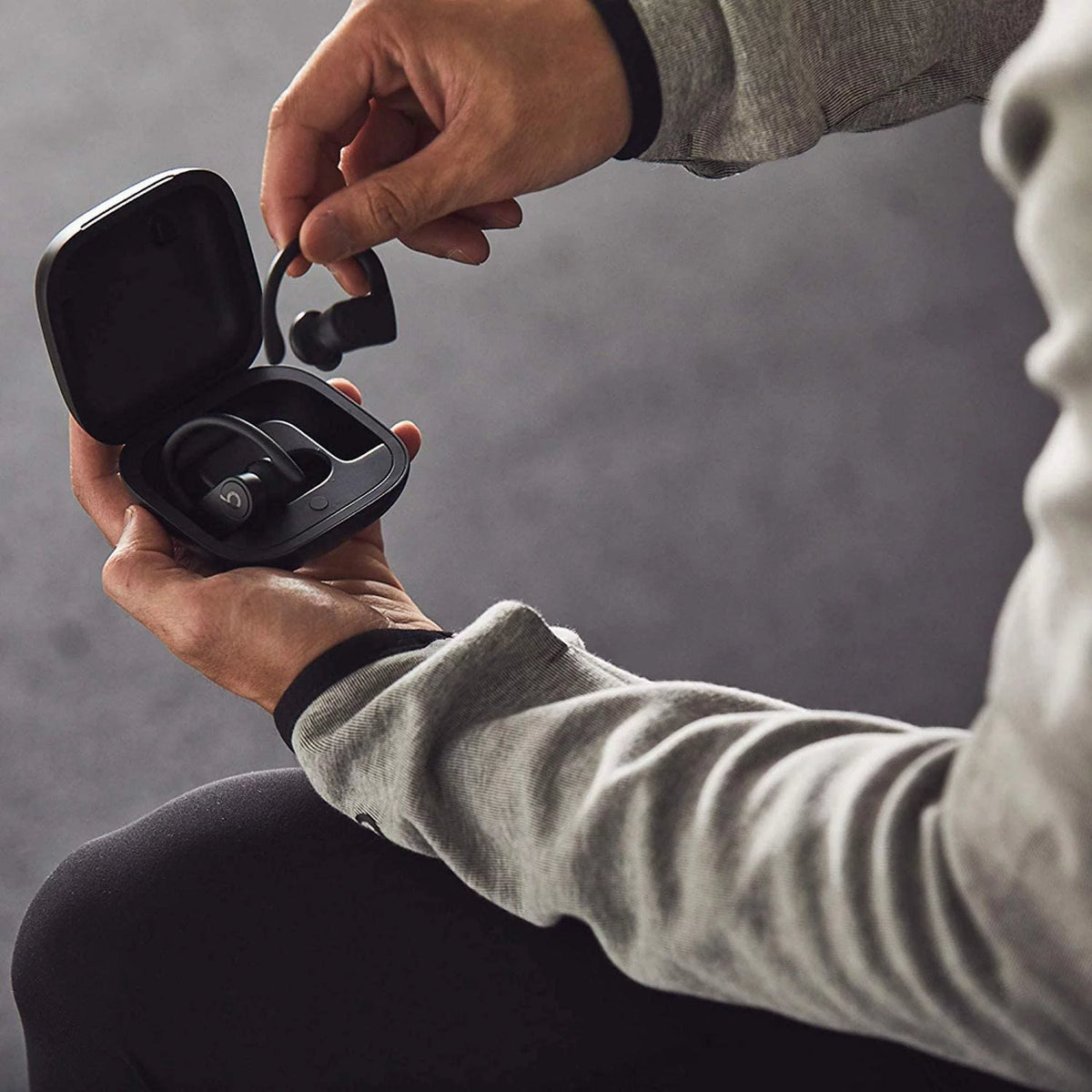 Navy Bluetooth True Wireless Earbuds with Charging Case O420619
