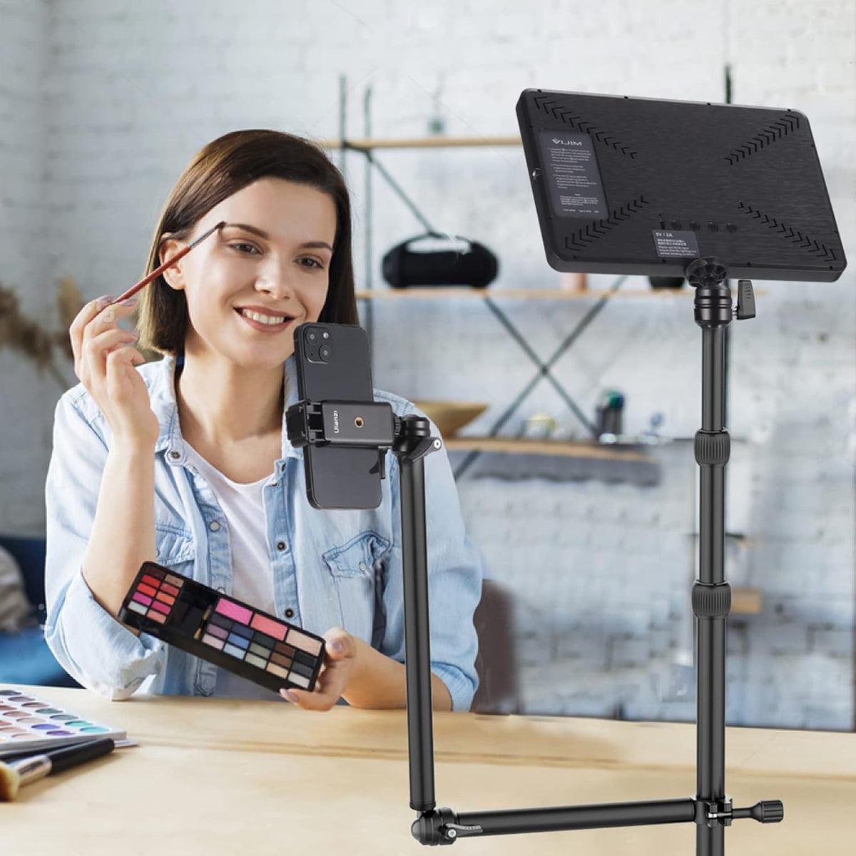 Camera Mount Desk Stand with Auxiliary Holding Arm H297