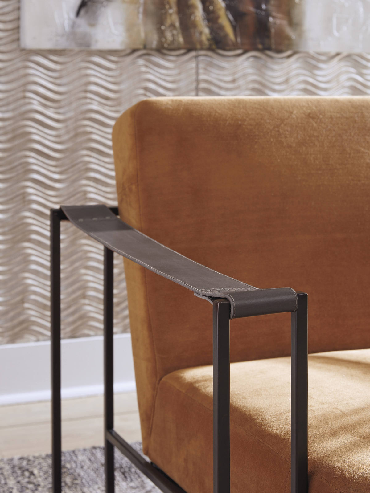 Accent Chair V231