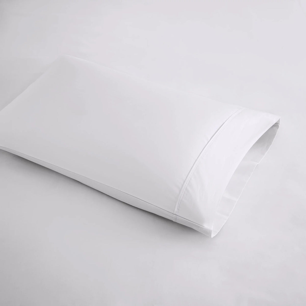 White 600 Thread Count Cotton Blend 4 PC Queen Sheet Set D422